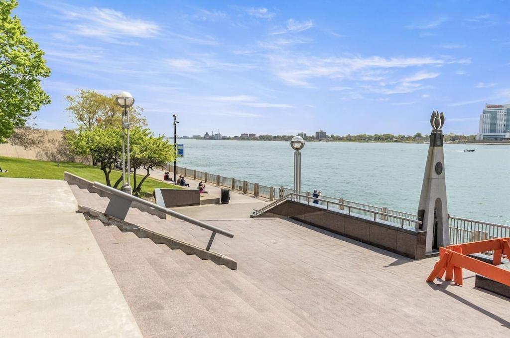 North End Treasure, Beautiful 2 Bedroom Apartment Detroit Kültér fotó