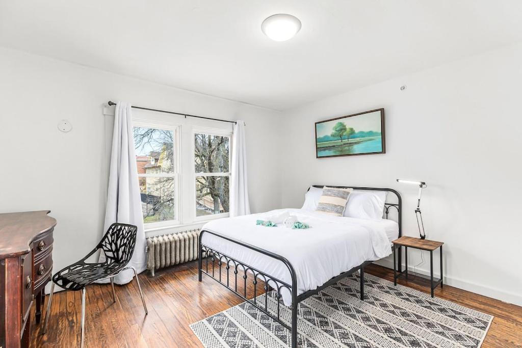 North End Treasure, Beautiful 2 Bedroom Apartment Detroit Kültér fotó